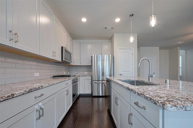 Building Photo - 3414 Signor Dr