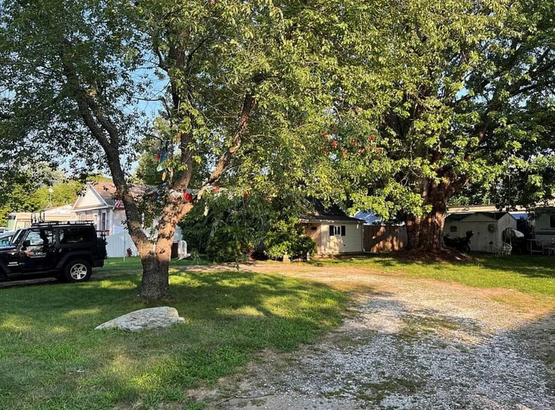 Building Photo - 88 Oxford Ave