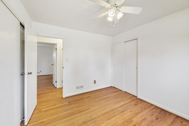 Building Photo - Fantastic in Frederick! Spacious 4 level Split -- 4 beds + 1 Full and 2 half baths
