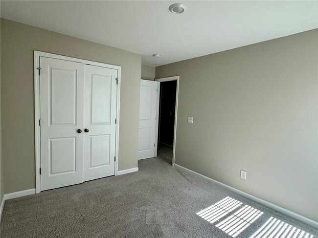 Building Photo - 4747 Waxwing St