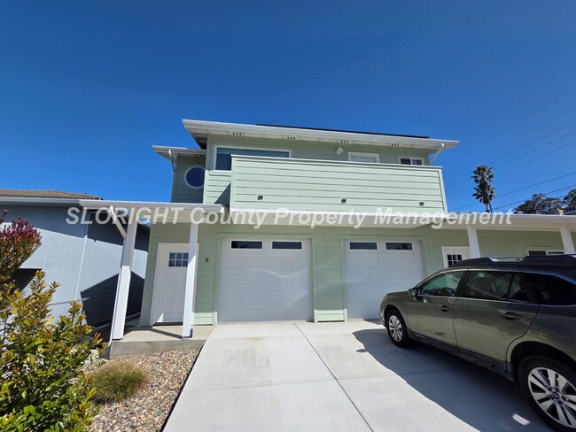 Building Photo - AVAILABLE NOW - 1 Bed, 1 Bath Morro Bay Apartment with Ocean View