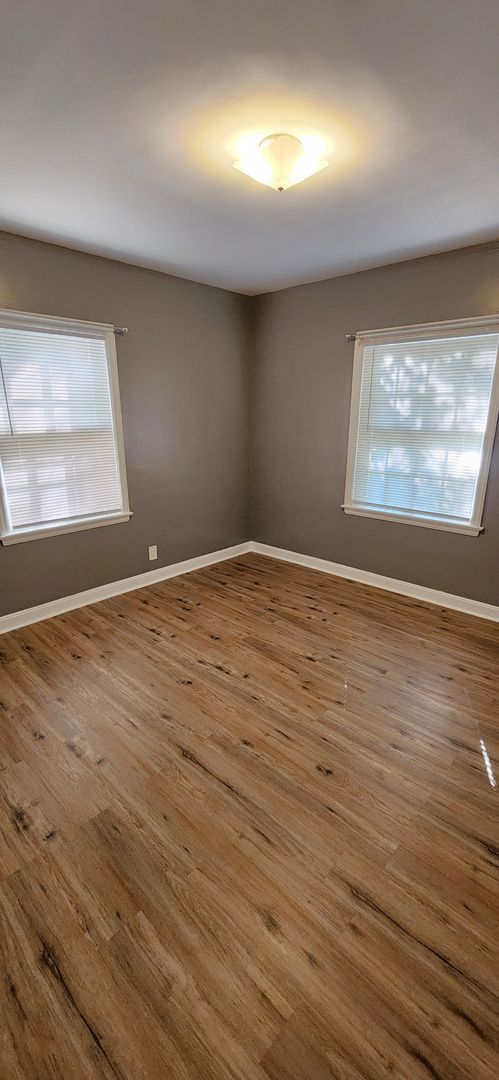 Building Photo - Beautiful, updated 4BR home with full unfi...