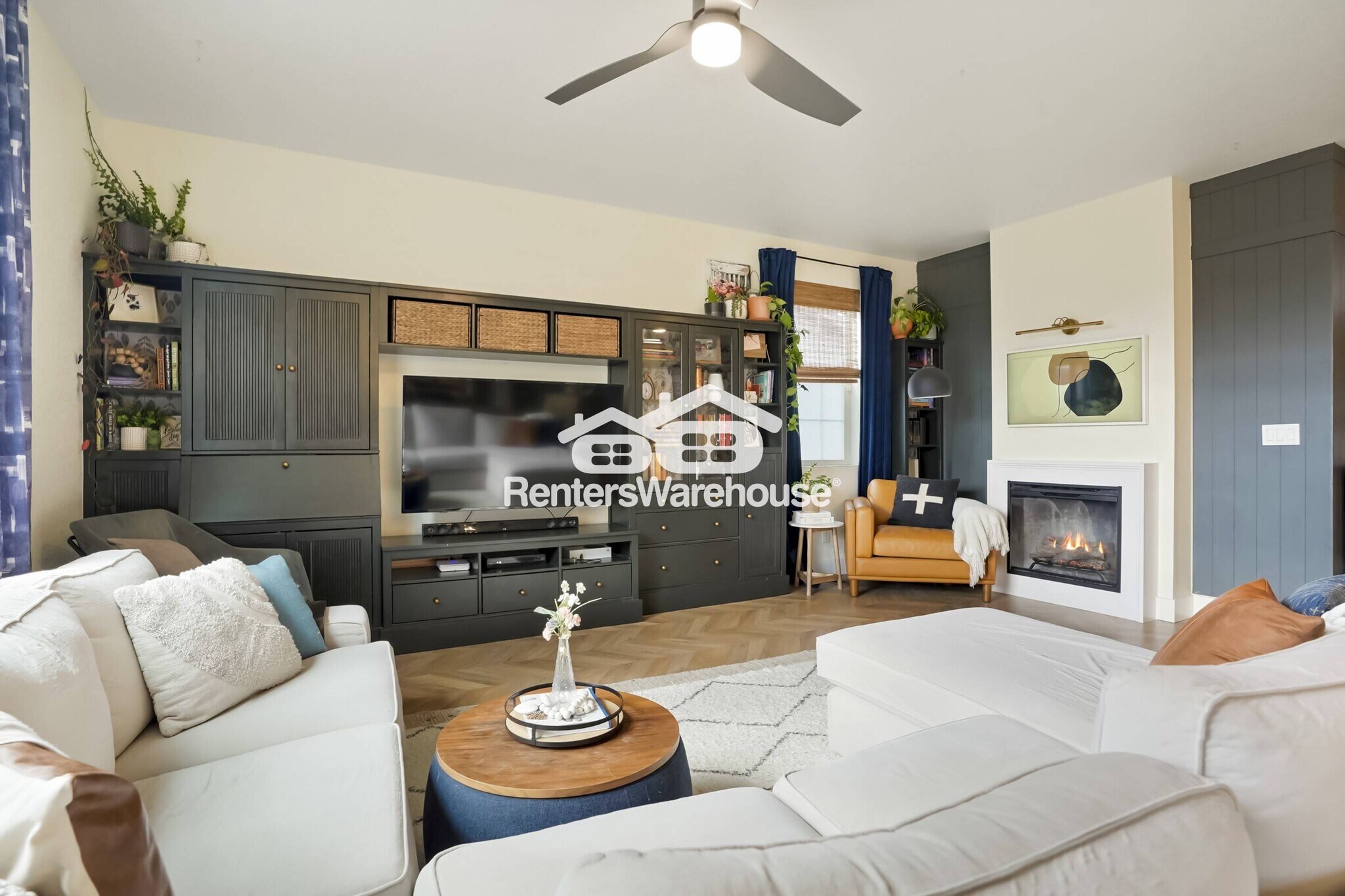 Building Photo - 6515 N Espana Ct