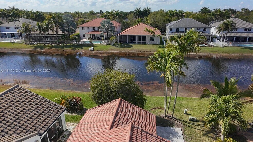 Primary Photo - 1393 Majesty Ter