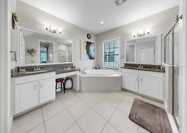 Building Photo - 12845 Satin Lily Dr