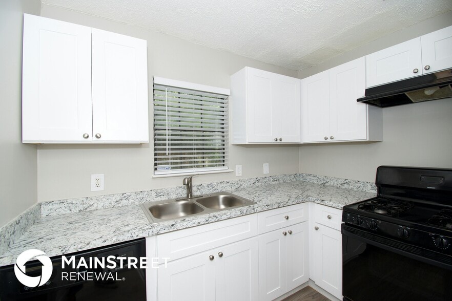 Building Photo - 304 Flagstone Way