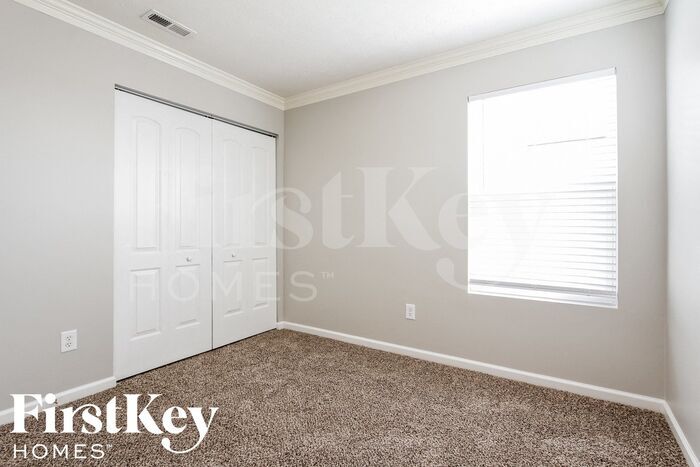 Building Photo - 15526 Farmland Ct