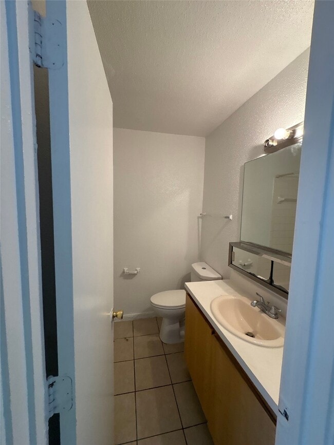 Building Photo - 7201 Hallshire Dr