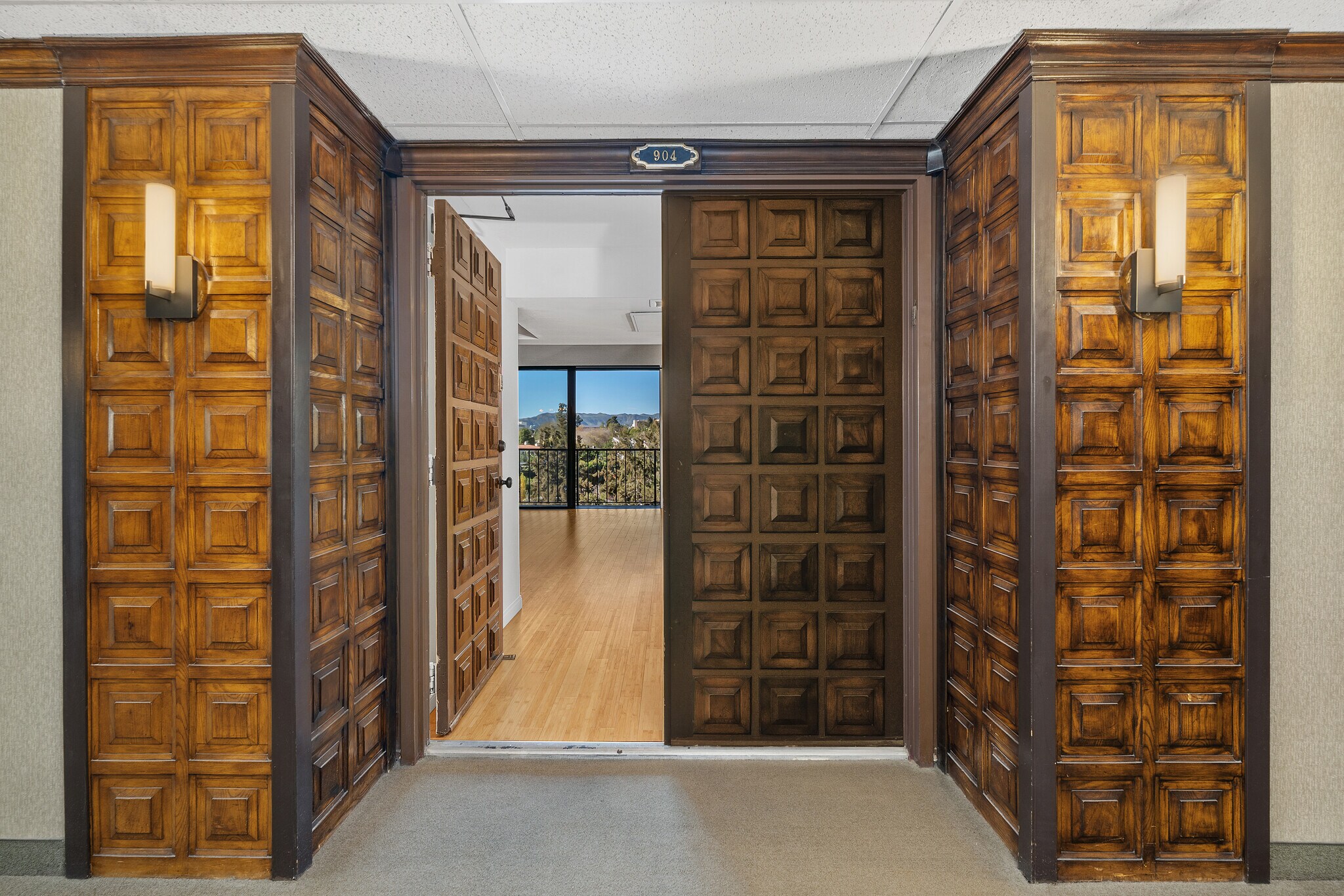 Building Photo - 10535 Wilshire Blvd