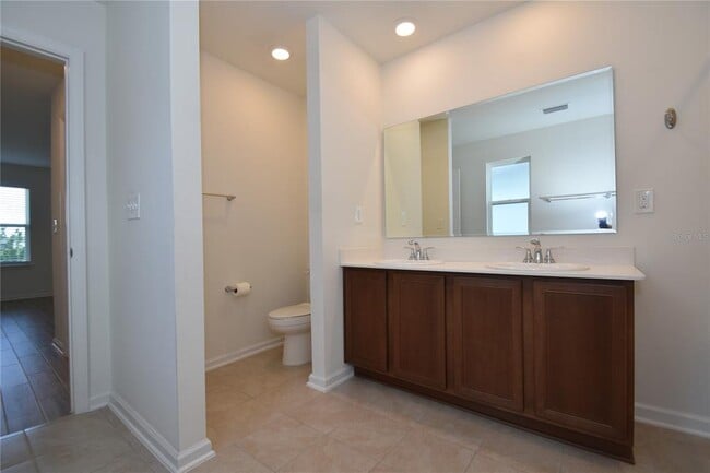 Building Photo - 32 Windsor Ter
