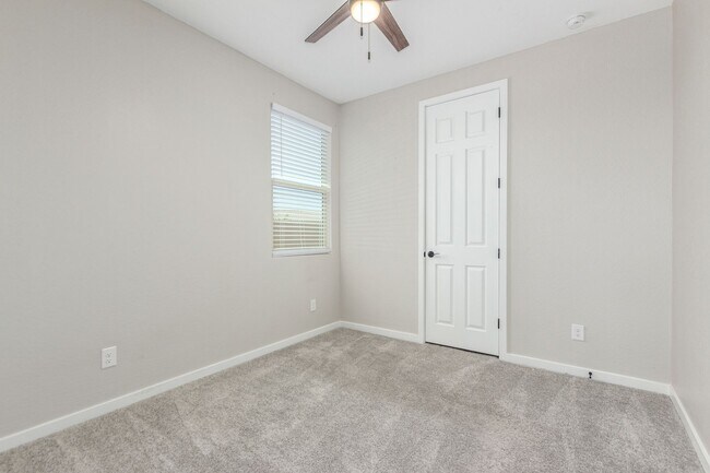 Building Photo - 18434 E Camila Dr