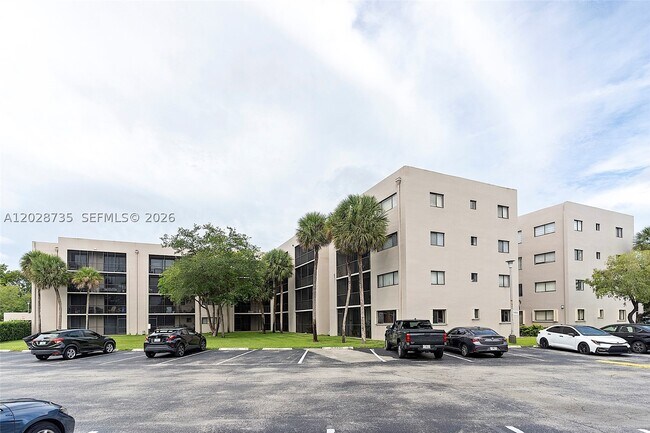 Building Photo - 8760 SW 133rd Ave