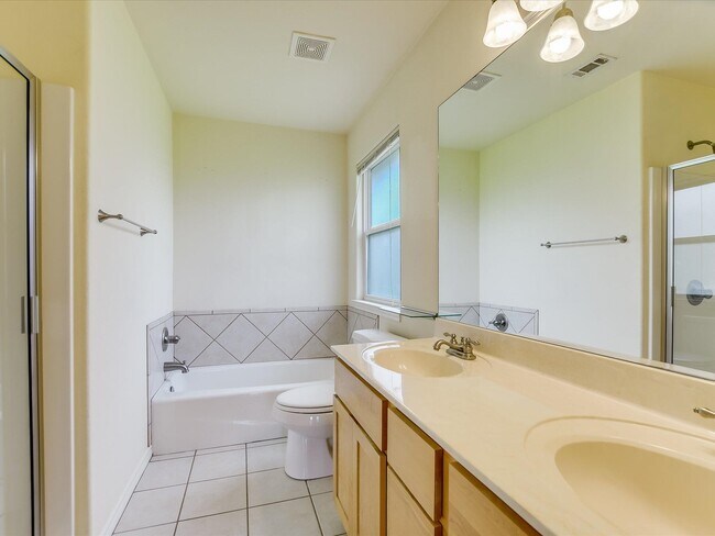 Building Photo - 106 Bridalwood Ct