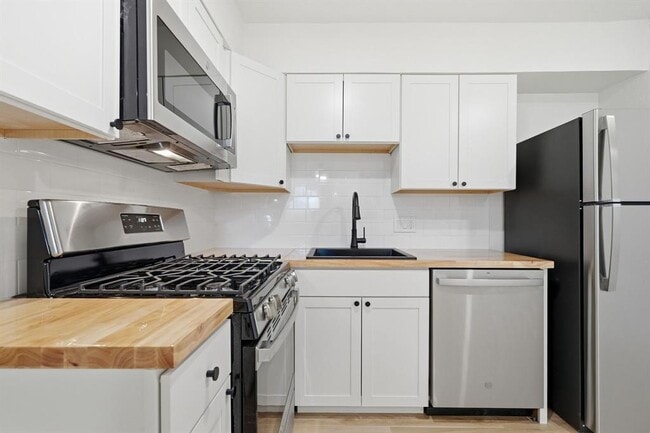 Building Photo - 4908 West Gate Blvd