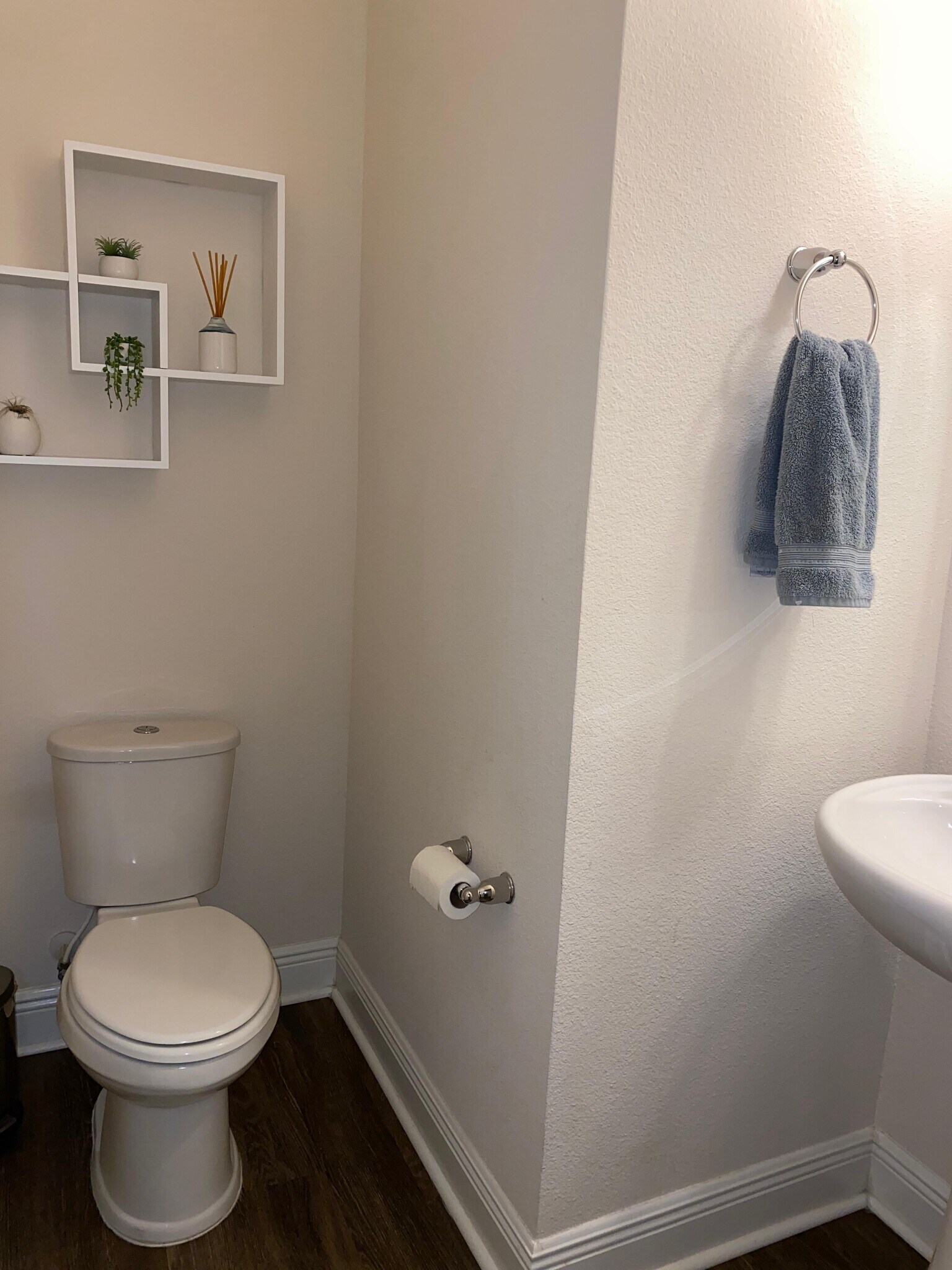 Building Photo - 6549 Calamondin Dr