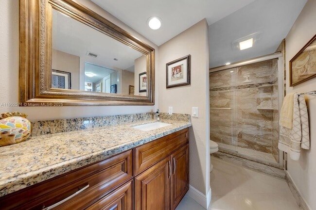 Building Photo - 3095 N Course Dr