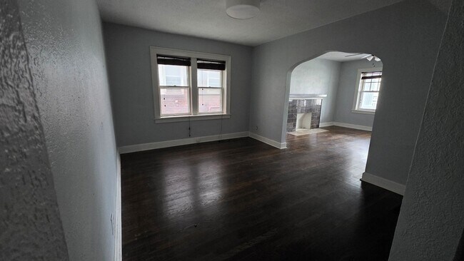 Building Photo - Beautifully Designed 2BR|1BA | Coming Soon!