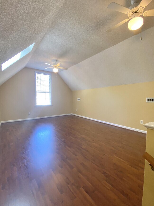 Building Photo - 42 Westminster Pl