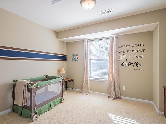 Building Photo - 320 Willott Square Dr