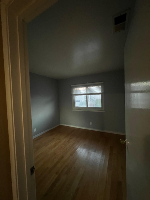 Building Photo - 215 Dennis Dr