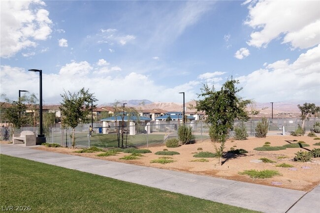 Building Photo - 2448 Bellinzona Pl