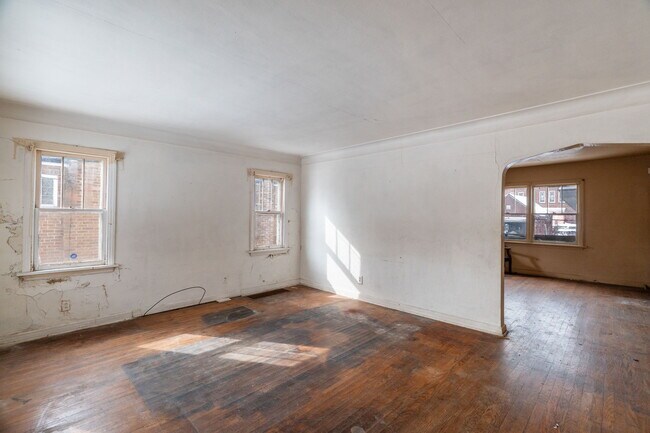 Building Photo - 5303 Hodiamont Ave