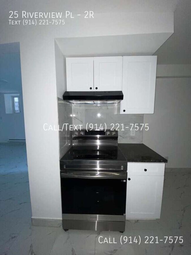 Building Photo - 25 Riverview Pl