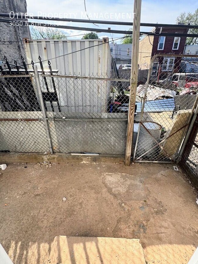 Building Photo - 3050 N 8th St