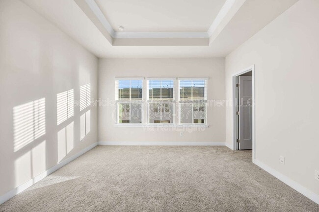 Building Photo - 9769 Oaklawn Blvd NW