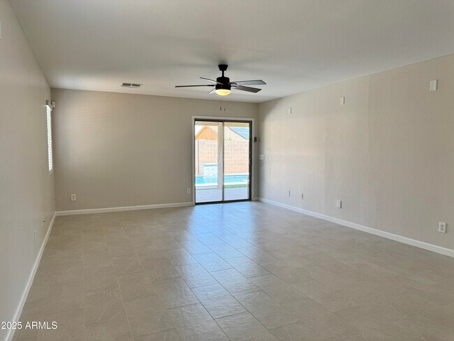 Building Photo - 45008 Miramar Rd