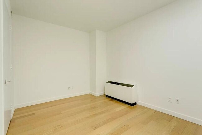 Building Photo - 2 bedroom in New York NY 10005
