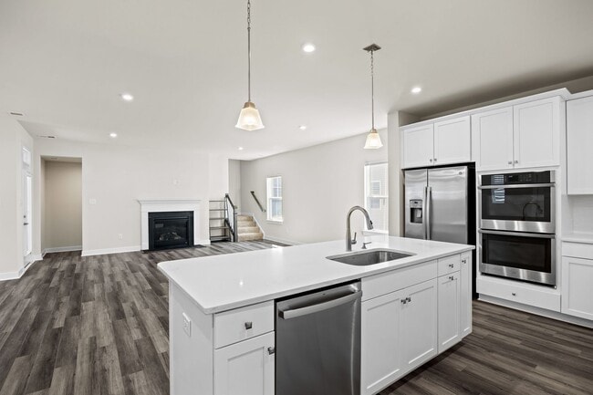 Building Photo - Beautiful 5 Bedroom Home with Attached In-...