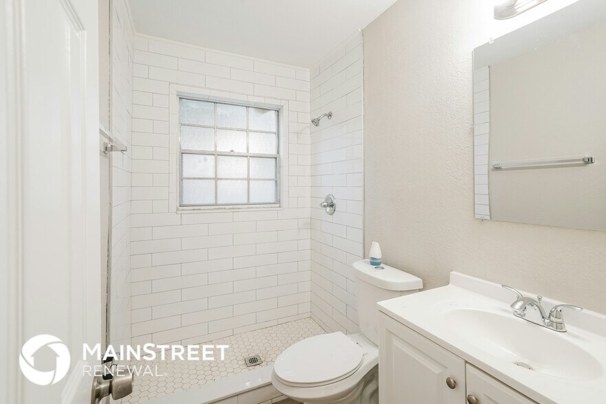 Building Photo - 1524 W River Shore Way