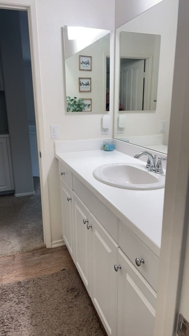 Building Photo - Beautiful 4 bedroom, 3 bath home nestled in the foothills of Fallbrook