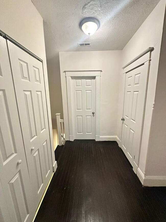 Building Photo - 2761 Baker St