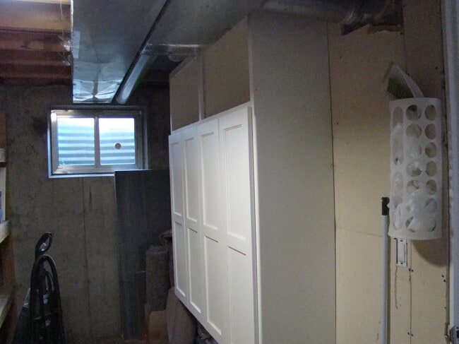 Building Photo - 8825 Boxelder Dr