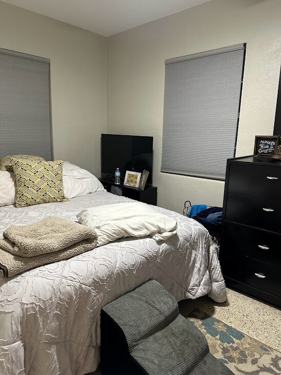 Building Photo - 3115 Adrian Ave