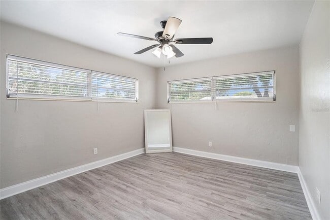 Building Photo - 3002 W Marlin Ave