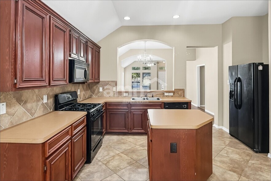 Building Photo - 2411 Morgan Ridge Ln