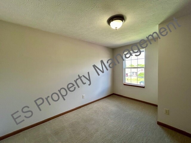 Building Photo - Great 3 Bedroom 2.5 Bathroom Two Story Home in Franklin Township!