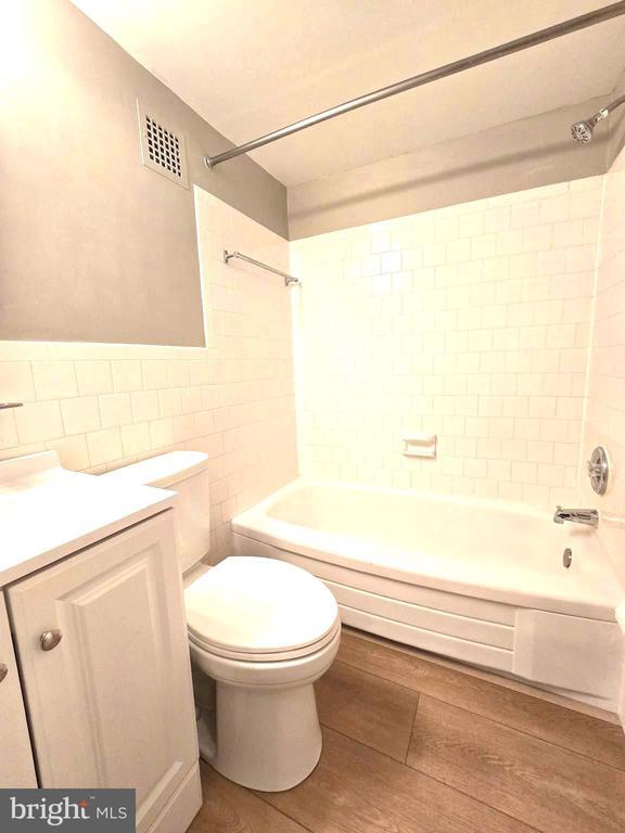 Building Photo - 4360 Ivymount Ct