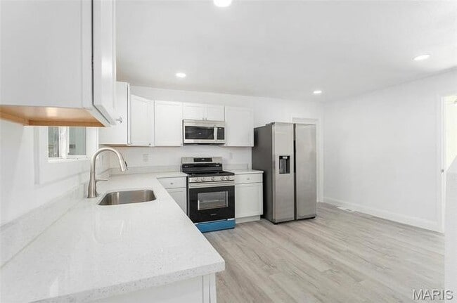 Building Photo - 2109 S 3rd St