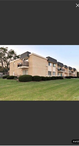 Building Photo - 1430 N Evergreen Ave