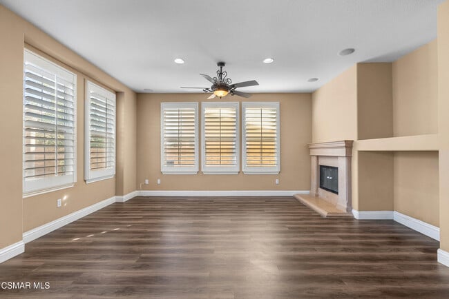 Building Photo - 3638 Young Wolf Dr