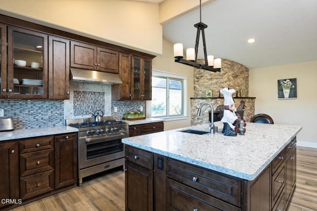 Building Photo - 6161 E Los Angeles Ave