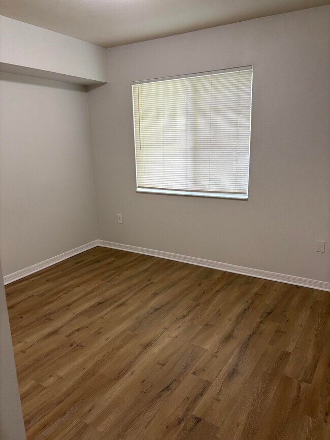 Building Photo - 6434 Emerald Dunes Dr