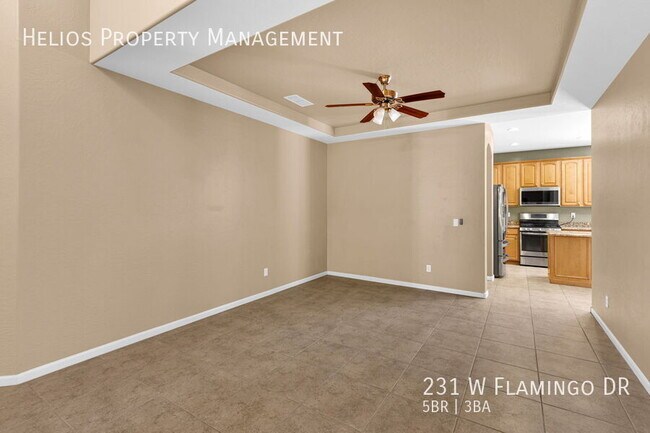 Building Photo - 231 W Flamingo Dr