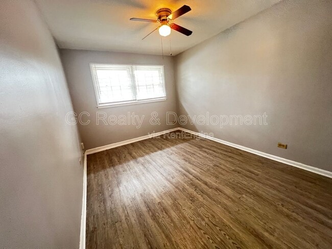 Building Photo - 9252 S Merrill Ave