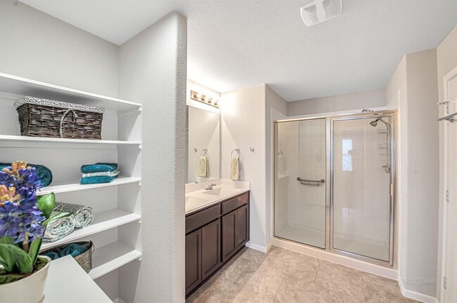 Building Photo - 3023 Dripping Springs Ct