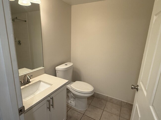 Building Photo - 4179 N Haverhill Rd